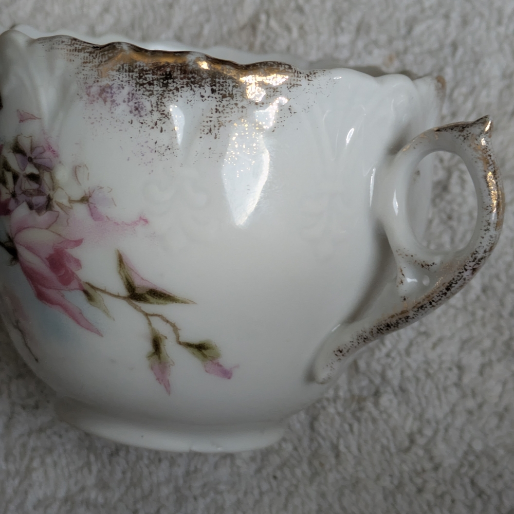 Dresden Porcelain Pink Floral Gold-Trim Teacup - Picture 4 of 6